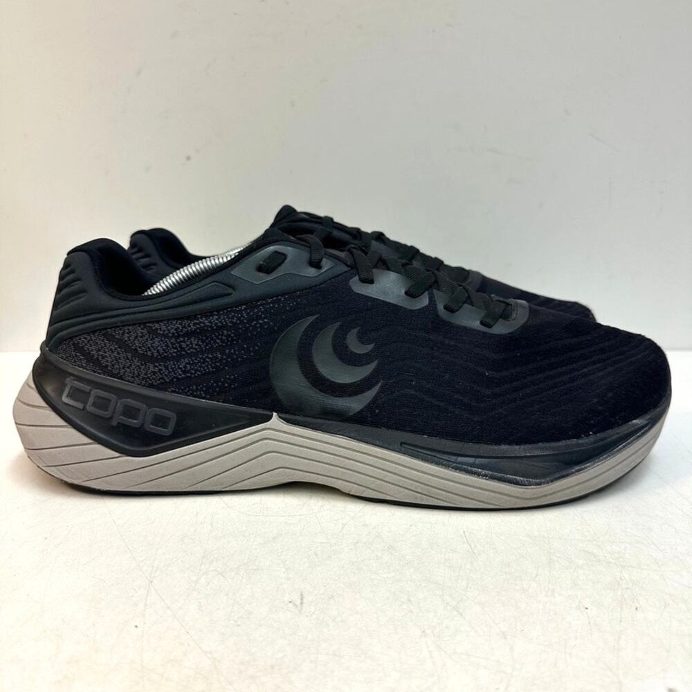 VERY GOOD Topo Men's Ultrafly 5 Running Walking Sneaker Black Charcoal Gray 12.5